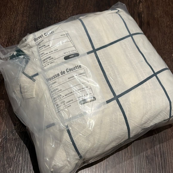 Milas duvet cover king size urban outfitters - Picture 3 of 3